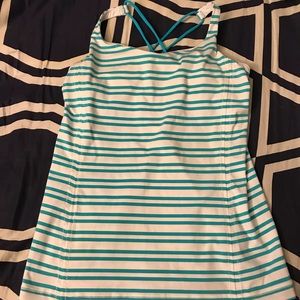 Women’s lululemon top